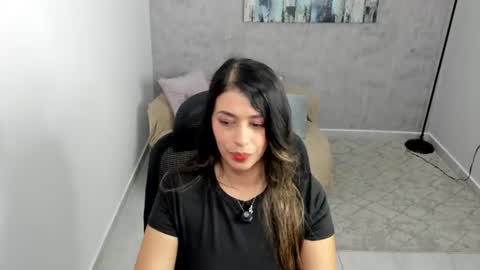 Gia online show from June 2026 06:22:02 PM