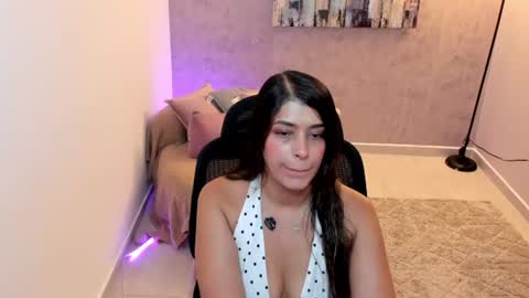 Gia online show from June 2026 06:23:01 PM