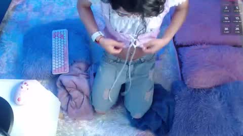 giaa rossi online show from November 2025 02:16:02 PM