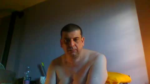 Snapshot of giaco1982 chatting on June 2026 05:07:01 AM samuel online show from June 2026 05:07:01 AM