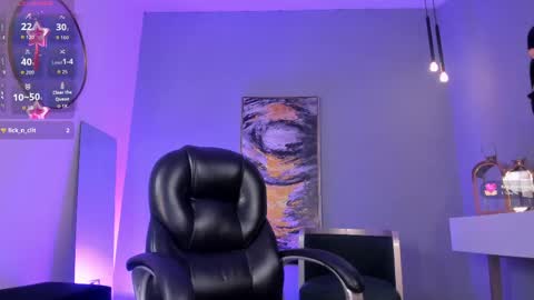Gia Ferrera online show from April 2026 07:19:01 PM