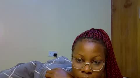 Snapshot of gianna_012 chatting on September 2025 04:58:02 AM ENNY online show from September 2025 04:58:02 AM