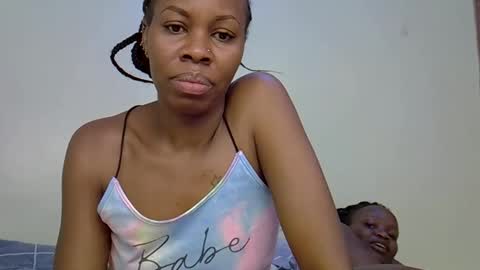 Snapshot of gianna_012 chatting on October 2025 11:54:01 AM ENNY online show from October 2025 11:54:01 AM