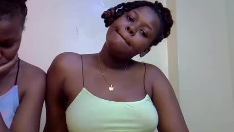 Snapshot of gianna_012 chatting on December 2025 12:56:01 PM ENNY online show from December 2025 12:56:01 PM