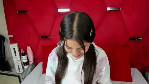 Snapshot of giannajohnson chatting on December 2025 03:44:02 AM GiannaJohnson online show from December 2025 03:44:02 AM