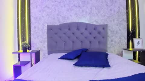 giannaslimjb online show from March 2026 07:19:02 PM