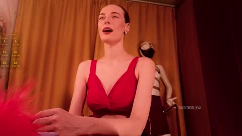 Snapshot of giantess_eva chatting on October 2025 05:44:01 PM Eva online show from October 2025 05:44:01 PM