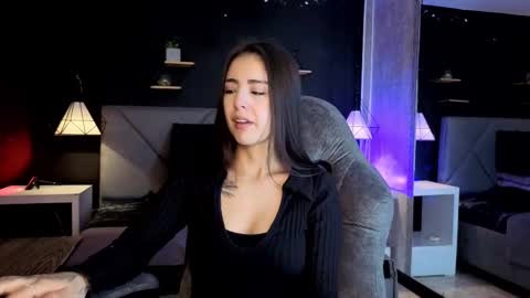 Snapshot of giapearl2 chatting on October 2025 01:12:01 PM Gia online show from October 2025 01:12:01 PM