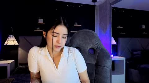 Snapshot of giapearl2 chatting on November 2025 01:22:01 PM Gia online show from November 2025 01:22:01 PM