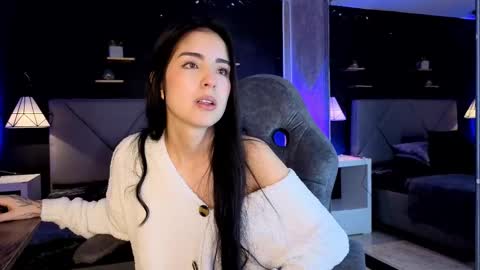 Snapshot of giapearl2 chatting on November 2025 07:51:02 PM Gia online show from November 2025 07:51:02 PM