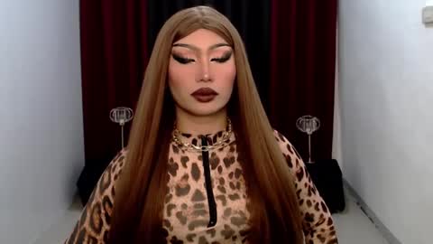 Gia X online show from January 2025 04:43:01 AM