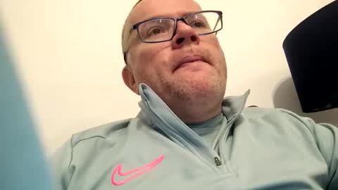 Snapshot of giddyup2222222 chatting on February 2026 11:04:01 AM giddyup2222222 online show from February 2026 11:04:01 AM