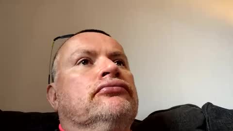 Snapshot of giddyup2222222 chatting on April 2026 04:48:01 PM giddyup2222222 online show from April 2026 04:48:01 PM