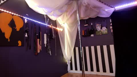 Snapshot of gigglemethis22 chatting on March 2026 04:06:02 PM Giggles online show from March 2026 04:06:02 PM