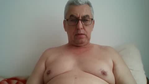 Snapshot of gigi1970 chatting on April 2026 09:03:02 AM gigi1970 online show from April 2026 09:03:02 AM