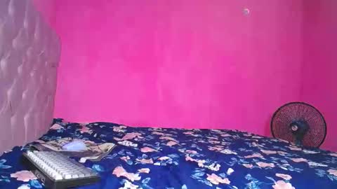 GIGI STCOTT online show from May 2026 12:05:01 AM