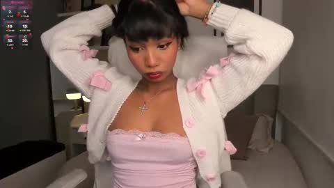 Snapshot of gigi_strawberry chatting on October 2025 04:46:02 AM GIGI online show from October 2025 04:46:02 AM