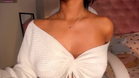 Snapshot of gigi_strawberry chatting on December 2025 05:39:02 AM GIGI online show from December 2025 05:39:02 AM