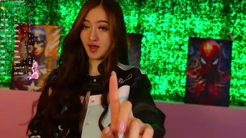 Snapshot of gigii_hadiidd chatting on January 2025 02:50:01 PM Gisel online show from January 2025 02:50:01 PM