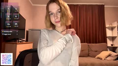 Snapshot of gigikray chatting on October 2025 07:03:02 PM Molly online show from October 2025 07:03:02 PM