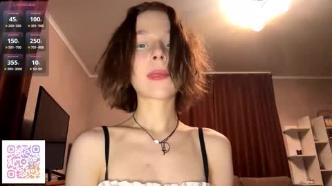 Snapshot of gigikray chatting on November 2025 07:38:01 PM Molly online show from November 2025 07:38:01 PM