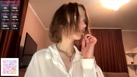 Snapshot of gigikray chatting on November 2025 07:39:02 PM Molly online show from November 2025 07:39:02 PM