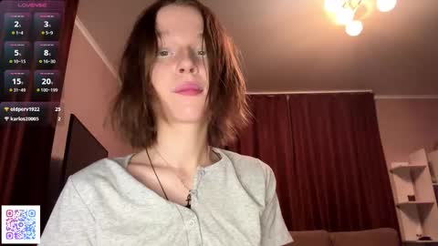 Snapshot of gigikray chatting on December 2025 07:53:02 PM Molly online show from December 2025 07:53:02 PM