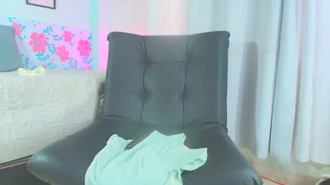 Snapshot of gigimiler8 chatting on November 2025 09:36:02 PM Sharlotte online show from November 2025 09:36:02 PM