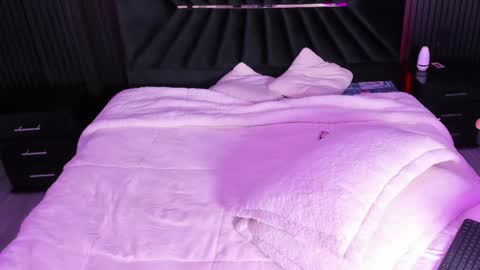 giia online show from February 2025 05:15:02 AM