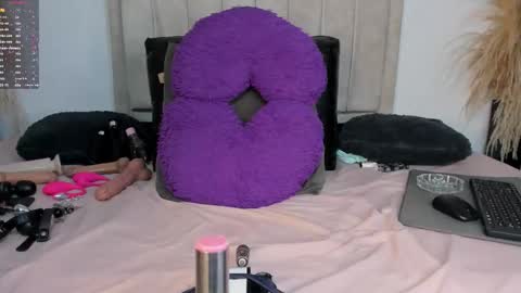 Snapshot of giiny_ chatting on March 2026 02:29:01 AM pamela online show from March 2026 02:29:01 AM