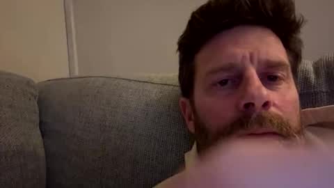 Snapshot of gilbertinio chatting on December 2025 11:21:01 PM Gilbert online show from December 2025 11:21:01 PM