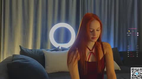 Snapshot of gildedkitten chatting on September 2025 05:47:02 PM Stacy online show from September 2025 05:47:02 PM