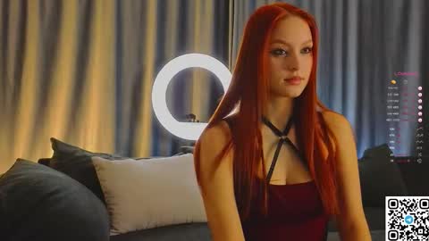 Snapshot of gildedkitten chatting on September 2025 05:25:01 PM Stacy online show from September 2025 05:25:01 PM