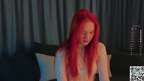 Snapshot of gildedkitten chatting on October 2025 06:05:02 PM Stacy online show from October 2025 06:05:02 PM