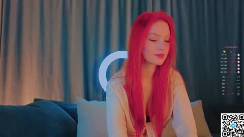 Snapshot of gildedkitten chatting on October 2025 06:41:02 PM Stacy online show from October 2025 06:41:02 PM