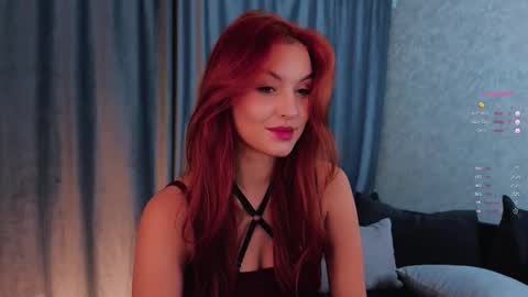 Snapshot of gildedkitten chatting on November 2025 06:10:01 PM Stacy online show from November 2025 06:10:01 PM