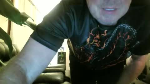 Snapshot of gimmmieoooo chatting on January 2025 11:35:02 AM gimmmieoooo online show from January 2025 11:35:02 AM