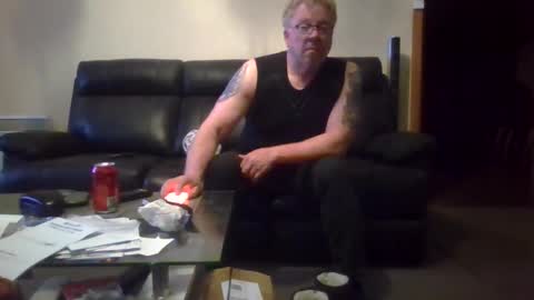 Snapshot of gimmmieoooo chatting on October 2025 08:57:01 AM gimmmieoooo online show from October 2025 08:57:01 AM