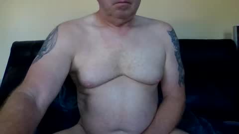 gimmmieoooo online show from March 2026 09:51:01 PM