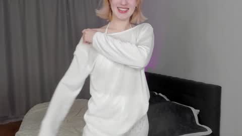 Snapshot of gin_yoon chatting on September 2025 06:17:02 AM Gin online show from September 2025 06:17:02 AM