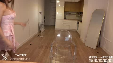 Snapshot of gina_divine chatting on March 2025 12:31:01 AM Gina online show from March 2025 12:31:01 AM