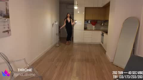 Snapshot of gina_divine chatting on March 2025 11:07:01 PM Gina online show from March 2025 11:07:01 PM