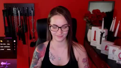 Snapshot of gina_hotlick chatting on February 2025 01:51:02 PM gina_hotlick online show from February 2025 01:51:02 PM