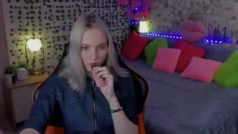 Gina online show from May 2026 01:11:02 AM