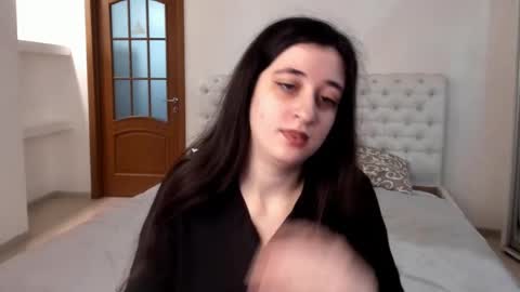 Kate online show from January 2025 09:32:01 AM