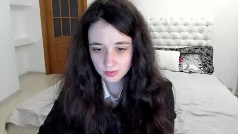 Kate online show from October 2025 09:08:02 AM