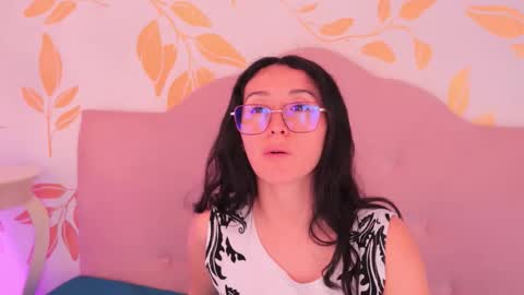 Snapshot of ginevra_esposito chatting on March 2026 12:44:01 PM Ginn online show from March 2026 12:44:01 PM