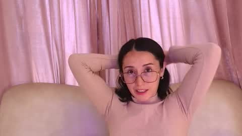 Snapshot of ginevra_esposito chatting on April 2026 12:32:02 PM Ginn online show from April 2026 12:32:02 PM