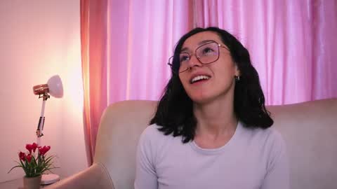 Snapshot of ginevra_esposito chatting on June 2026 01:31:01 PM Ginn online show from June 2026 01:31:01 PM