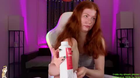 Snapshot of ginger__cute chatting on December 2025 12:10:02 PM I will be online from Thursday to Monday from 7am to 3pm Amsterdam time online show from December 2025 12:10:02 PM